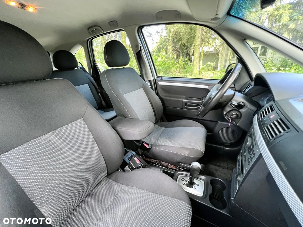 Opel Meriva - 12