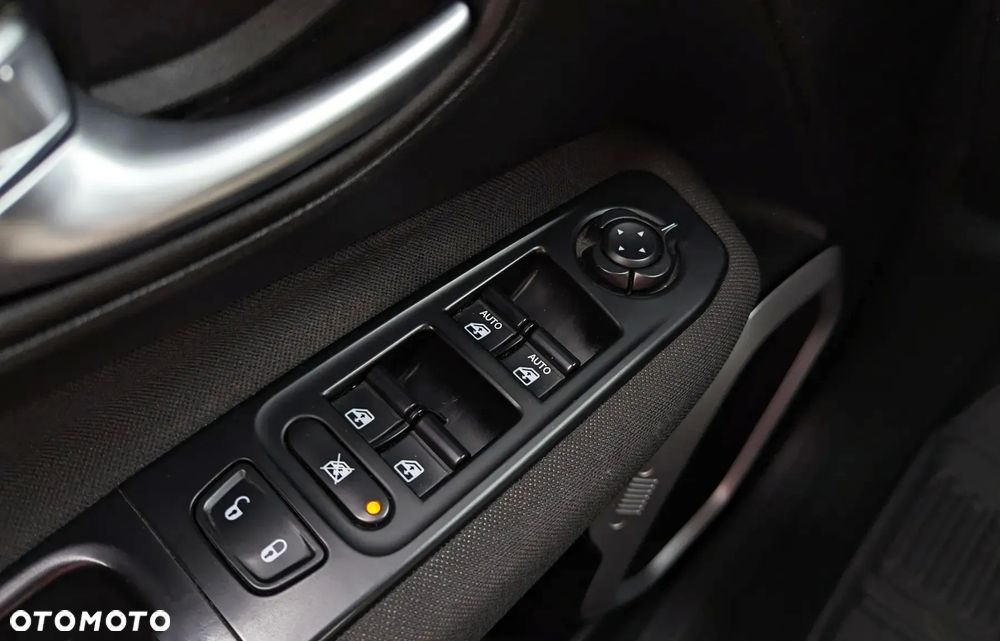 Jeep Renegade 1.6 E-TorQ Sport FWD - 8