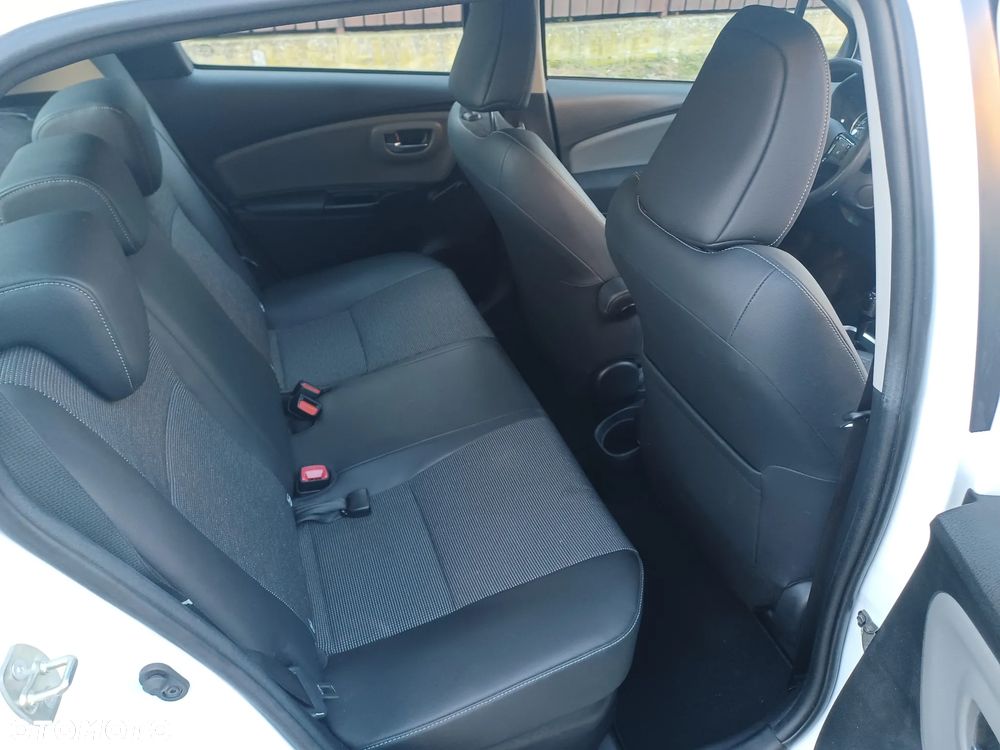 Toyota Yaris 1.5 VVT-i Selection - 19