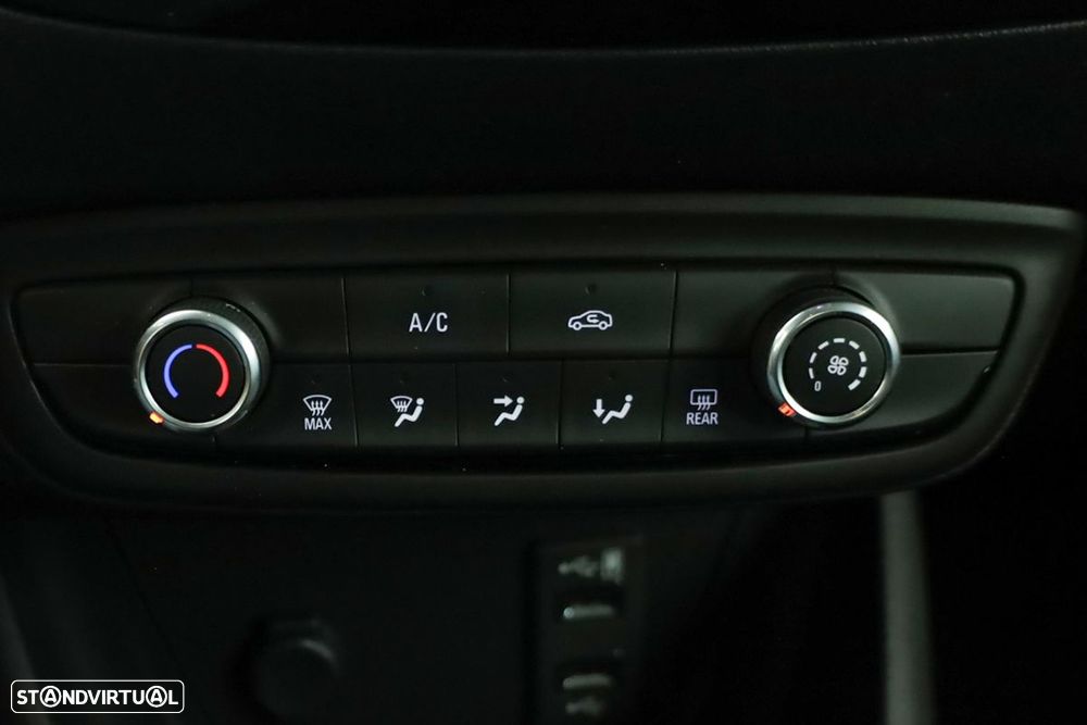 Opel Crossland X 1.2 120 Anos - 13