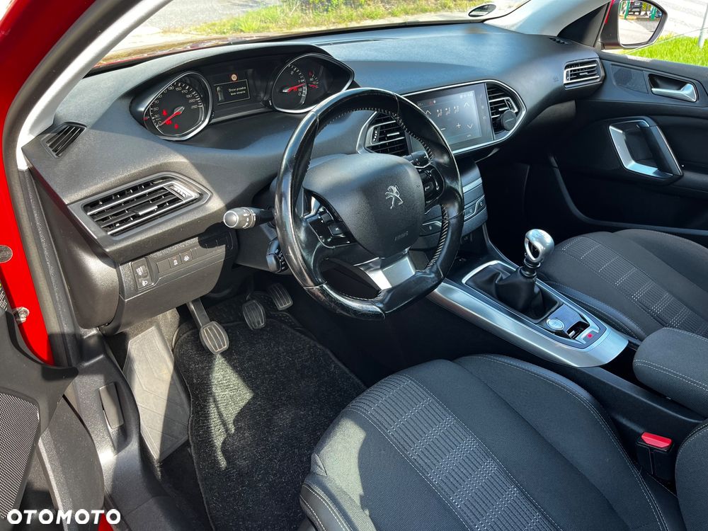 Peugeot 308 BlueHDi 130 Stop & Start Allure - 21