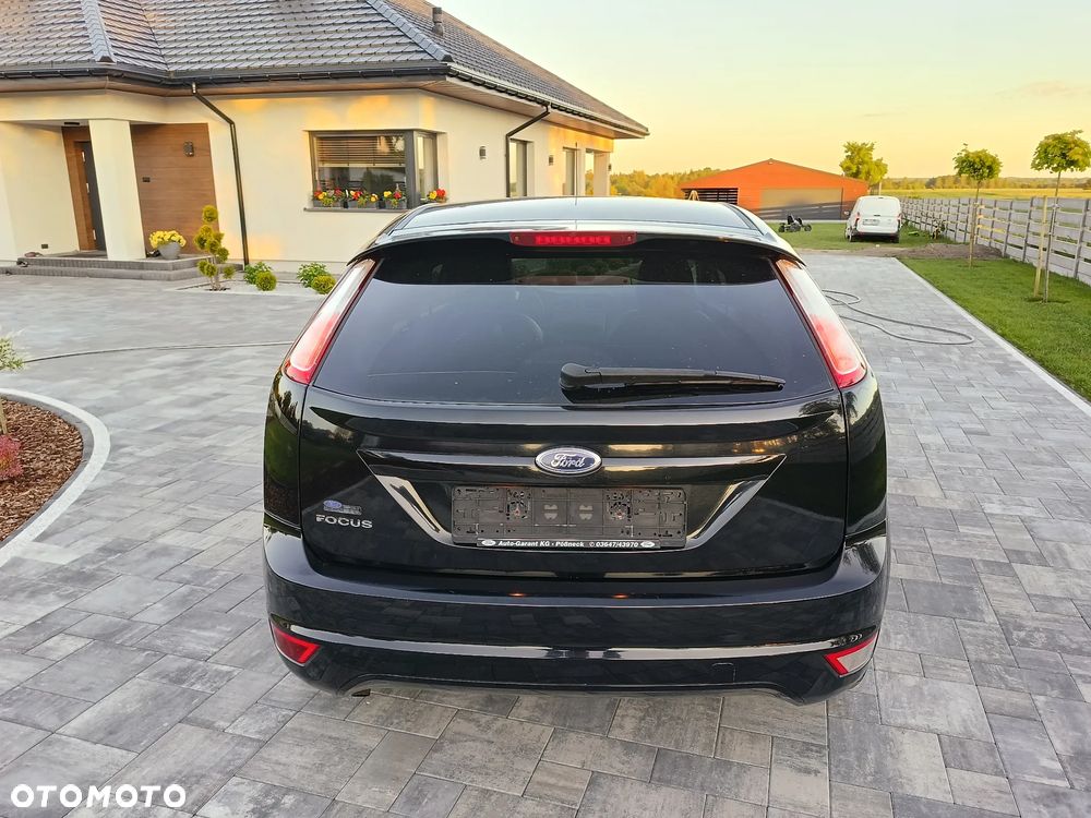 Ford Focus 1.6 16V Black Magic - 4