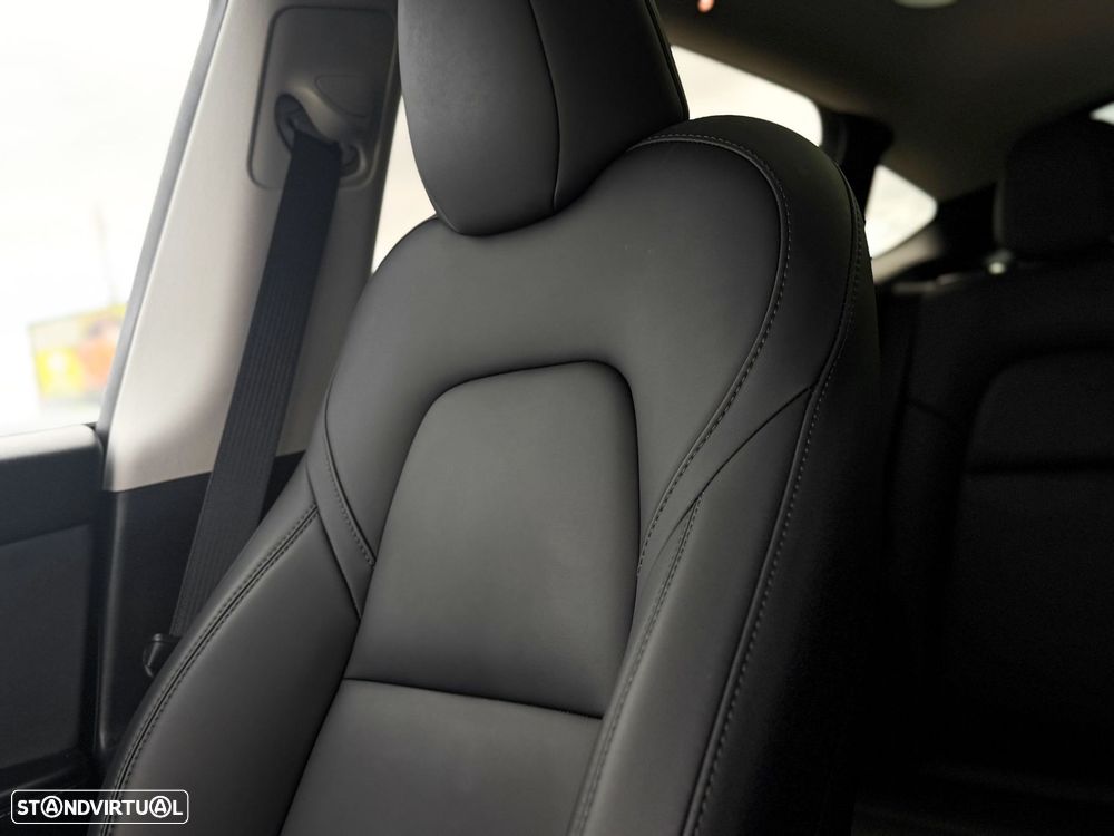 Tesla Model Y Tração Traseira - 17