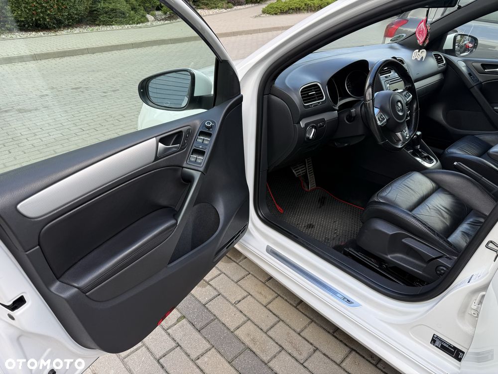 Volkswagen Golf - 8