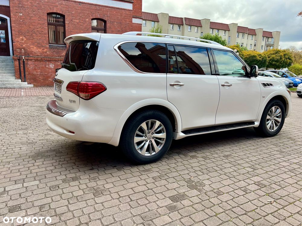Infiniti QX80 - 8
