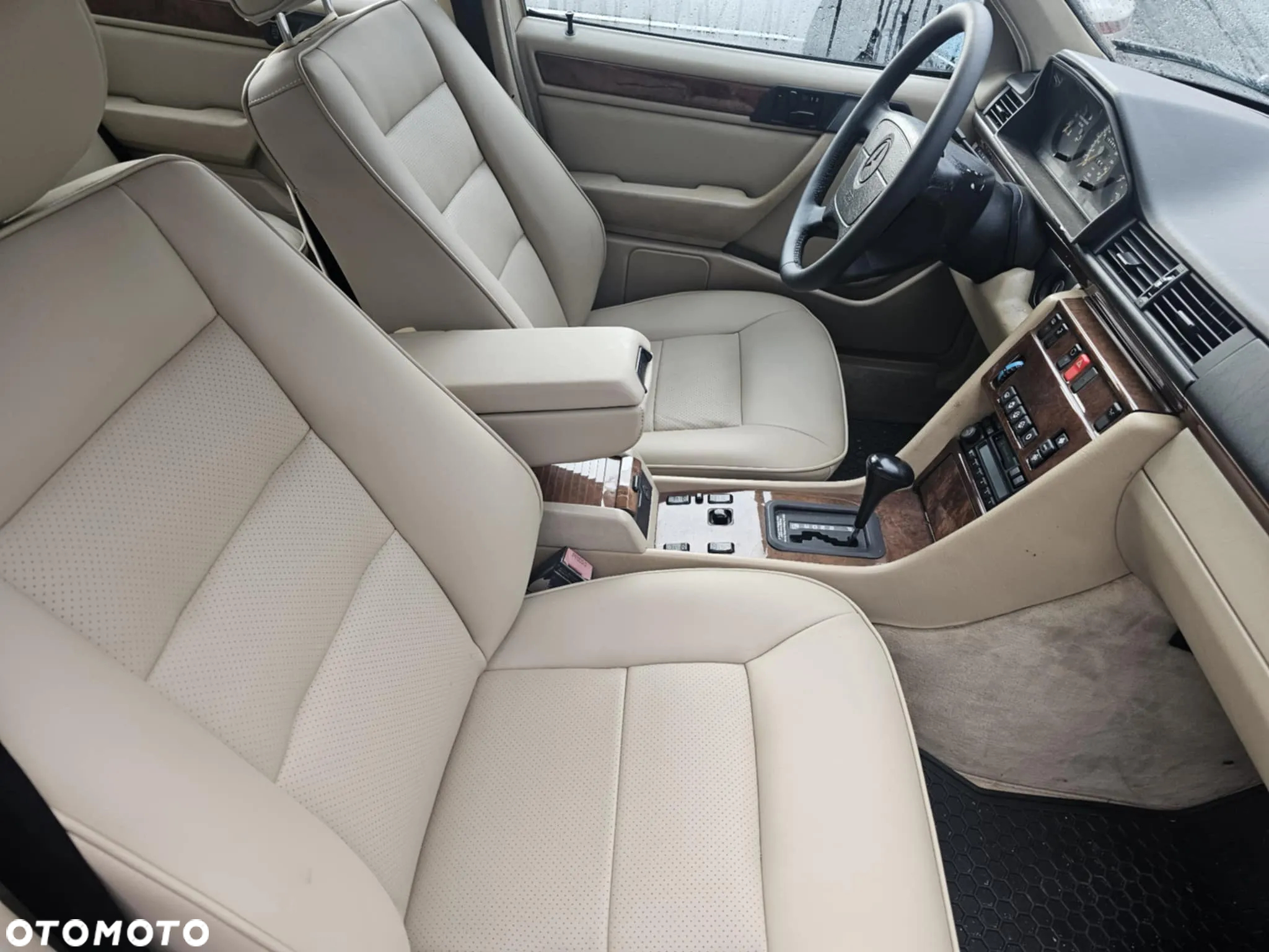 Mercedes-Benz Klasa E 420 T Elegance - 11