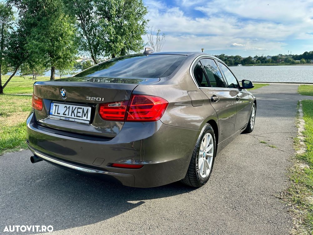 BMW Seria 3 320i EfficientDynamics Edition - 5