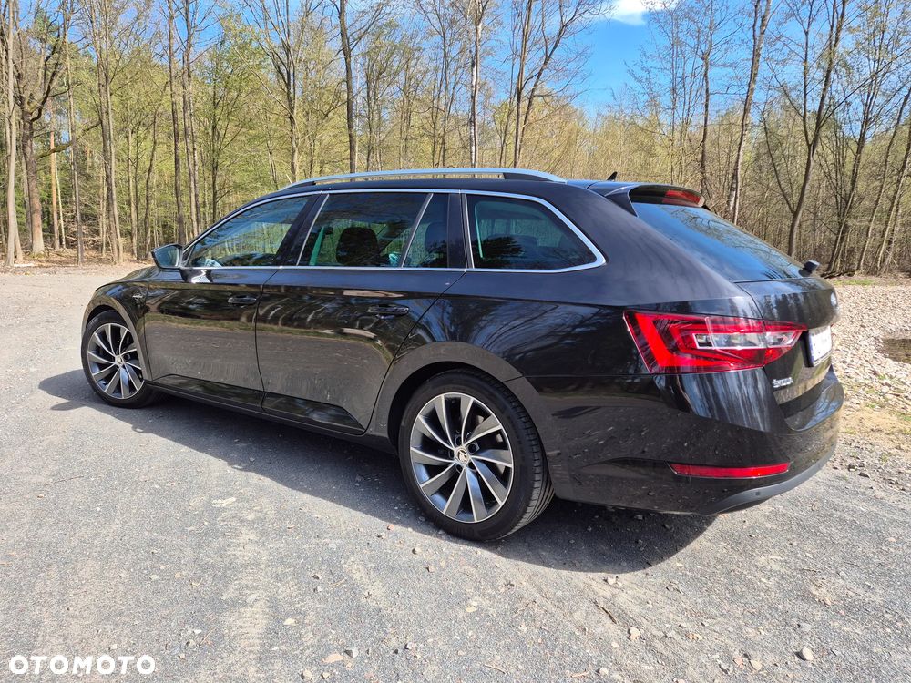 Skoda Superb 2.0 TDI L&K DSG - 8