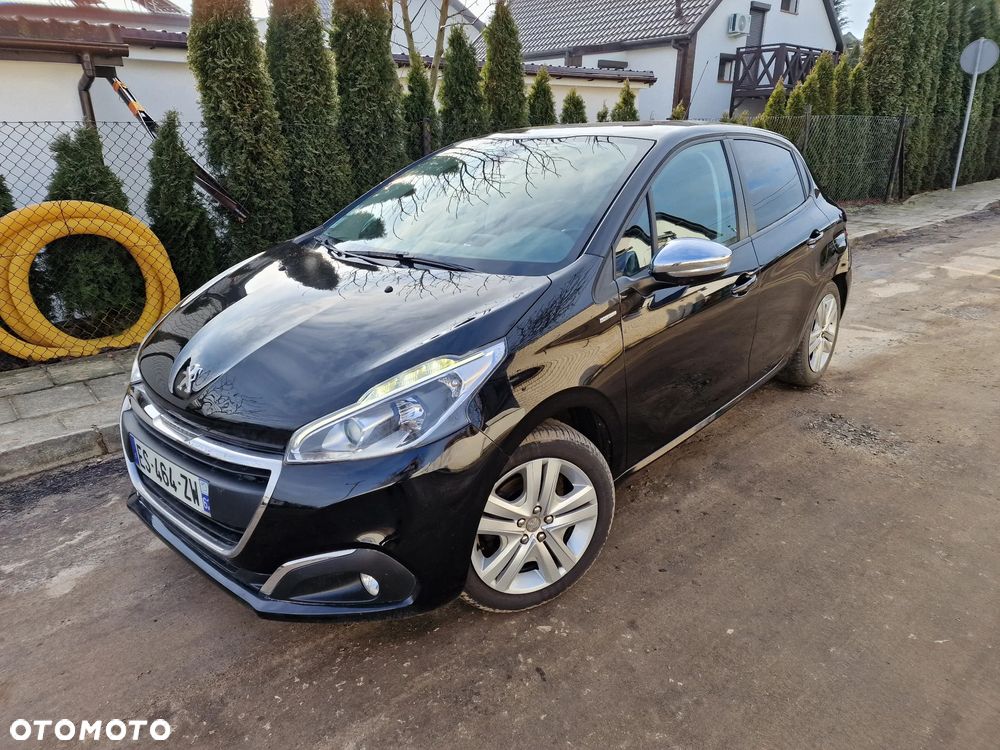 Peugeot 208 1.2 PureTech Style - 1