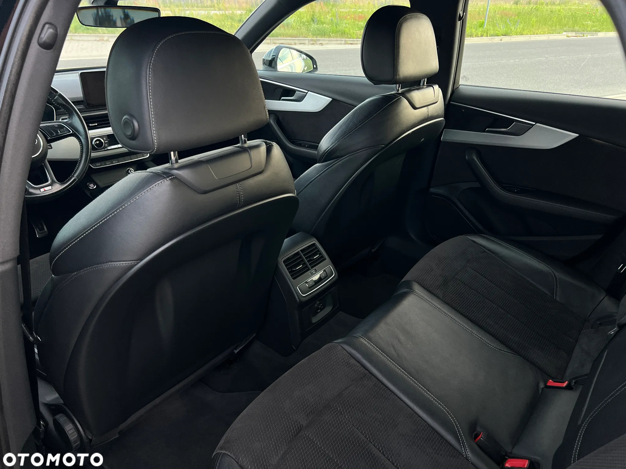 Audi A4 2.0 TDI Sport S tronic - 13
