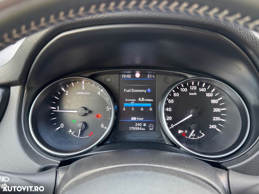 Nissan Qashqai 1.5 DCI VISIA - 24