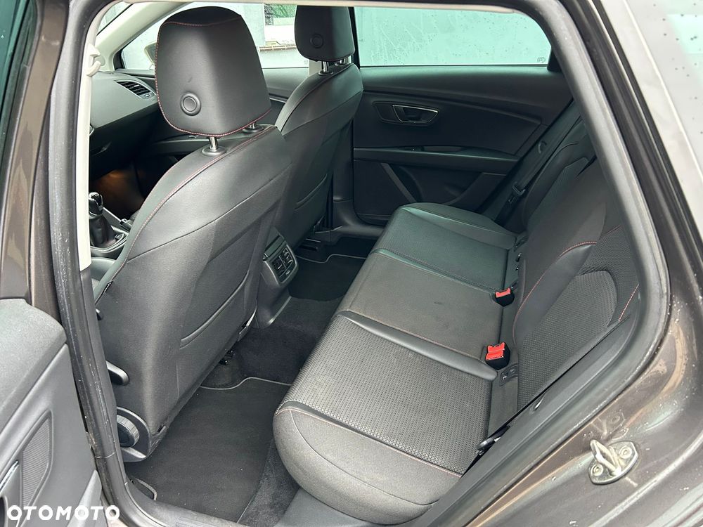 Seat Leon 2.0 TDI DPF Ecomotive FR - 9