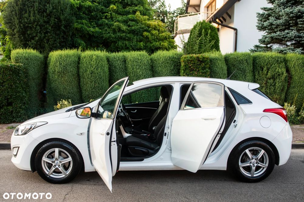 Hyundai i30 1.4 Comfort - 16