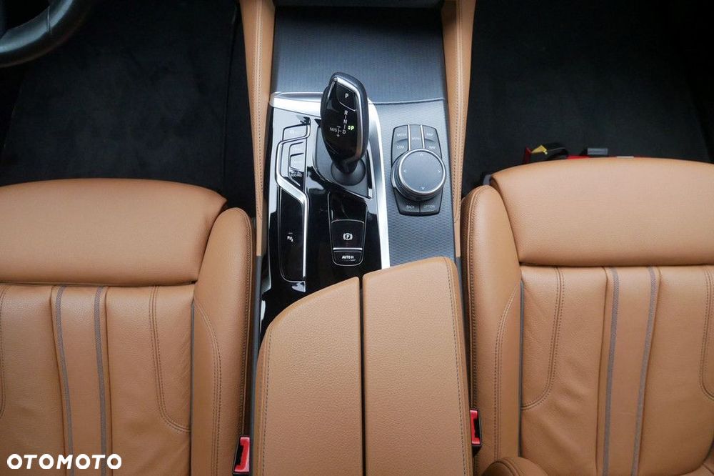 BMW Seria 5 - 11