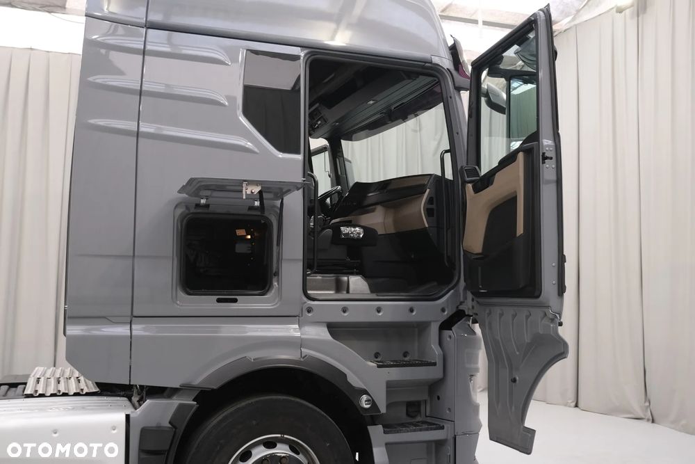 MAN TGX - 17