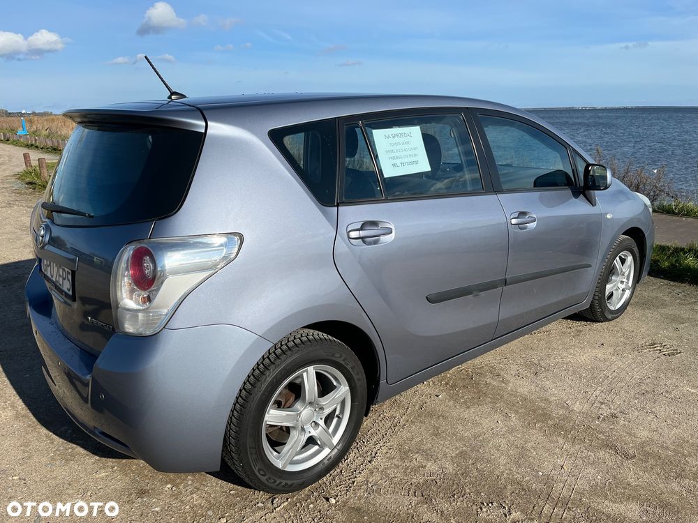 Toyota Verso 2.0 D-4D - 4