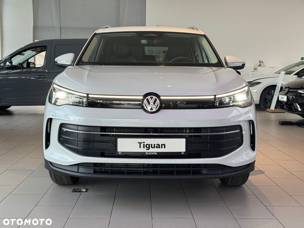 Volkswagen Tiguan - 22