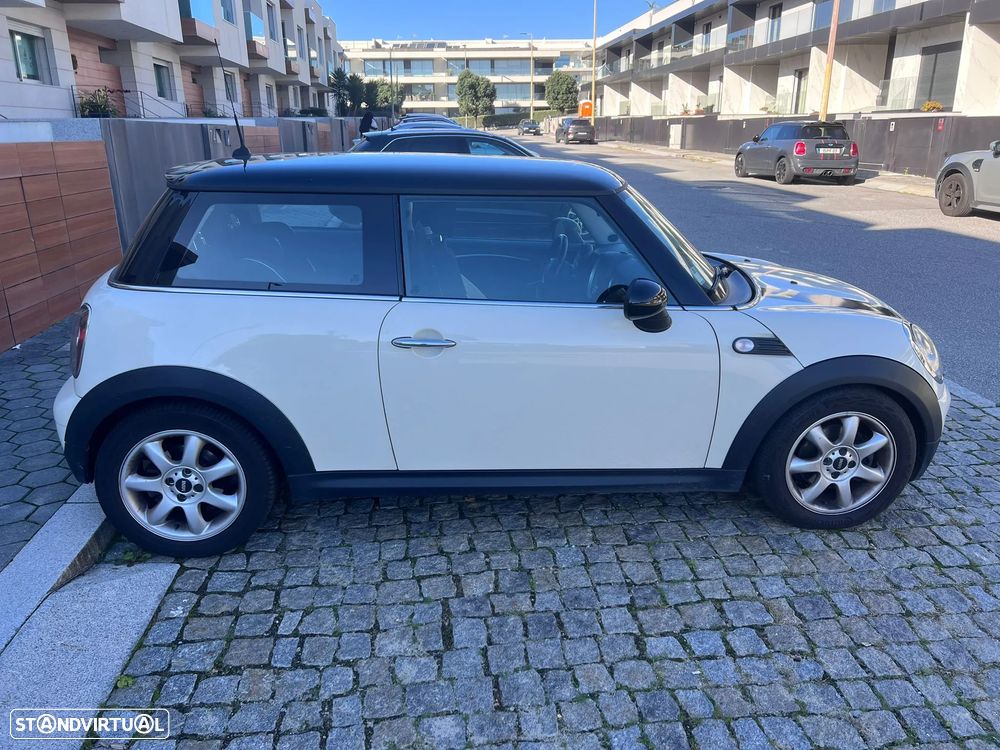 MINI 3 Portas Cooper D - 6