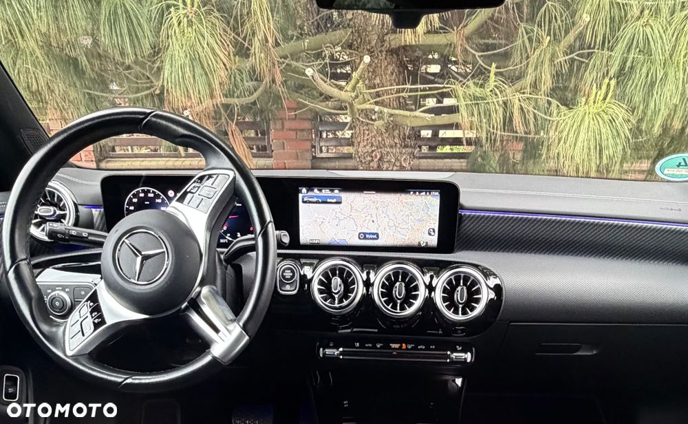 Mercedes-Benz CLA 180 d 8G-DCT Special Edition - 30