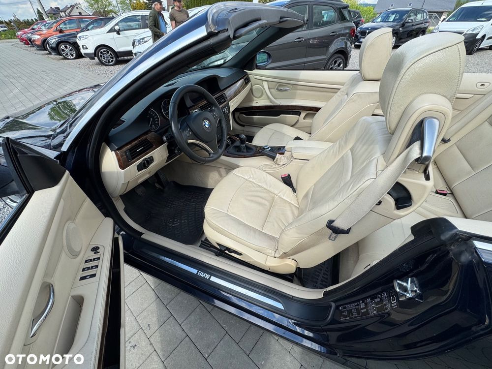 BMW Seria 3 320d - 14