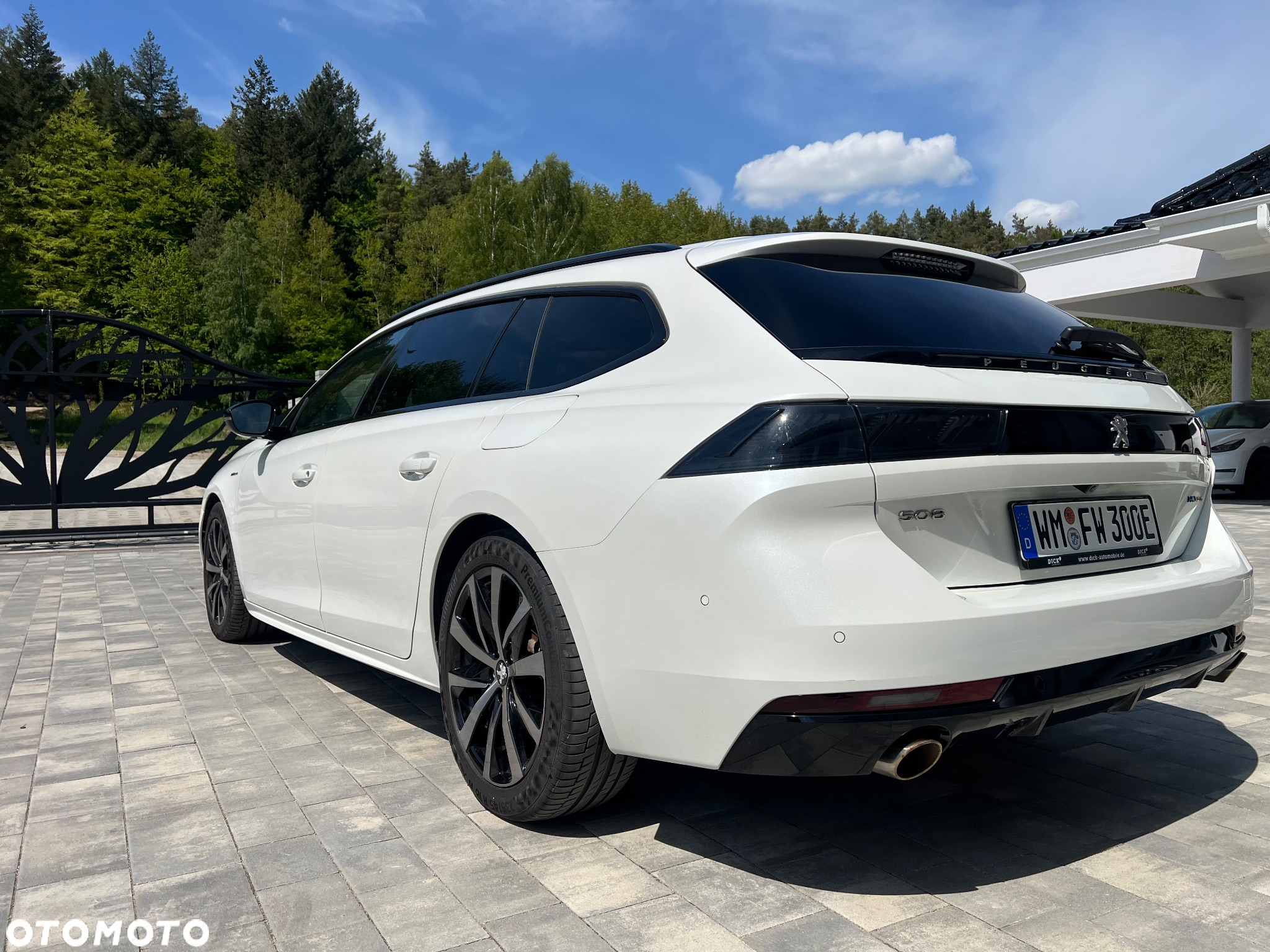 Peugeot 508 SW Plug-In Hybrid 225 e-EAT8 GT - 2