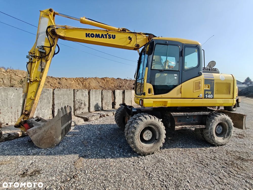 Komatsu PW140 - 1