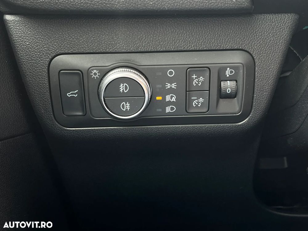 Ford Kuga 2.5 Duratec FHEV ST-LINE - 21