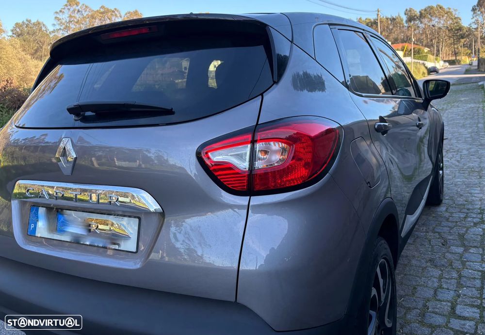 Renault Captur 0.9 TCE Exclusive - 23