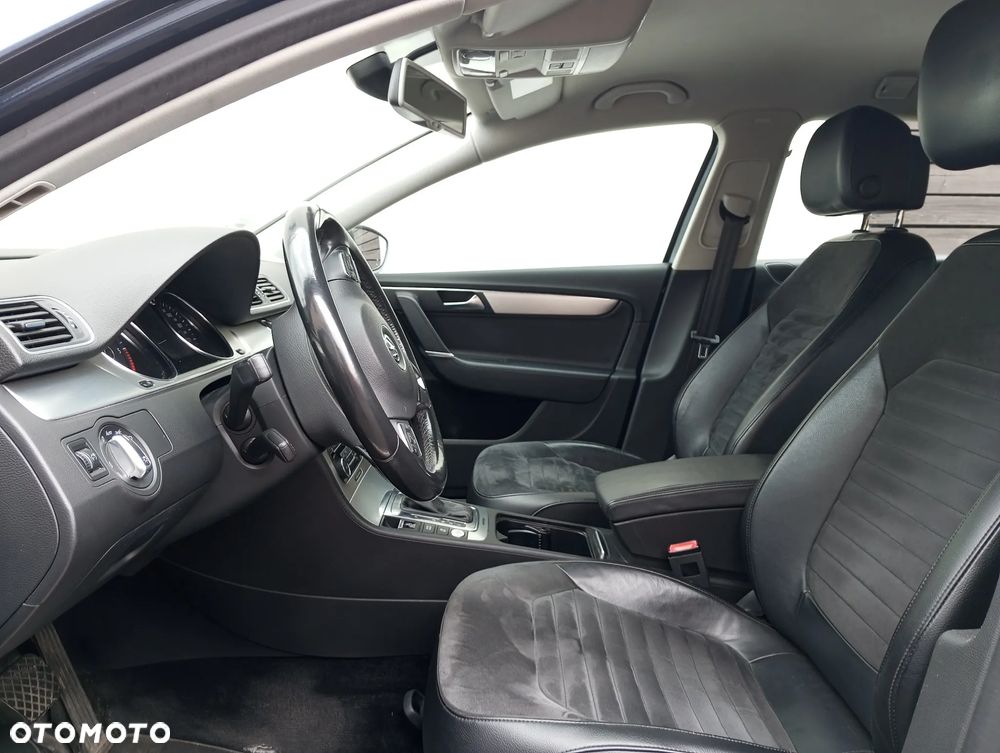 Volkswagen Passat Variant 2.0 TDI 4Mot Highline DSG - 12