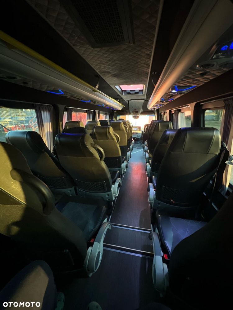 Mercedes-Benz Mercus Sprinter - 6