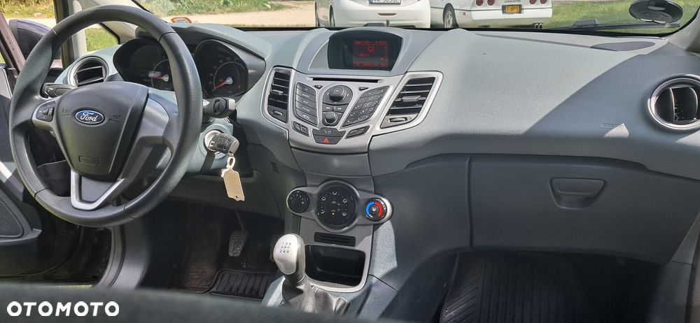 Ford Fiesta 1.25 Silver X plus EU5 - 22