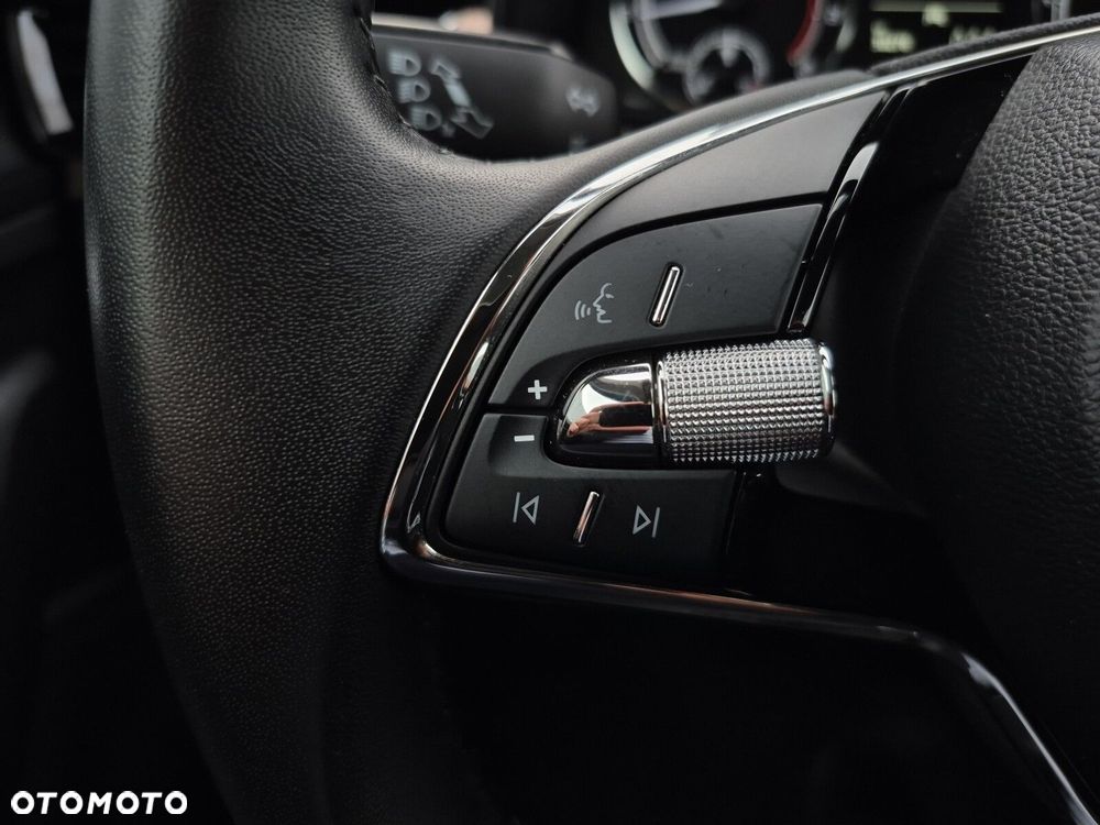 Skoda Kamiq 1.0 TSI Style DSG - 21