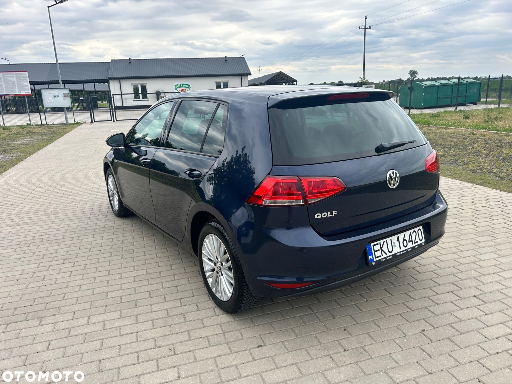 Volkswagen Golf - 9