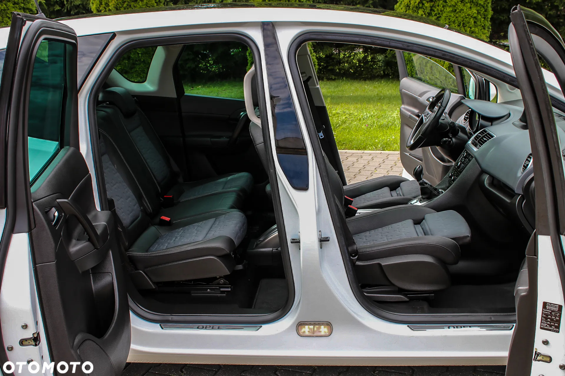 Opel Meriva 1.4 T Cosmo - 24
