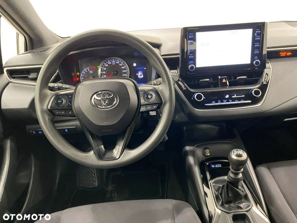 Toyota Corolla - 10
