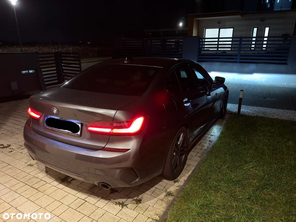BMW Seria 3 330i M Sport sport - 10