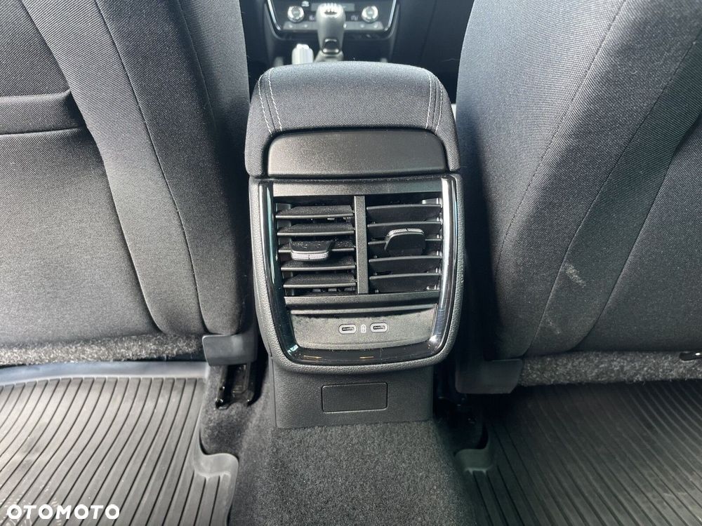 Skoda Scala 1.0 TSI Selection - 24