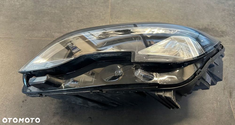 PEUGEOT 5008 II LAMPA LEWA PRZÓD ZWYKŁA  LED 9810478180 - 5
