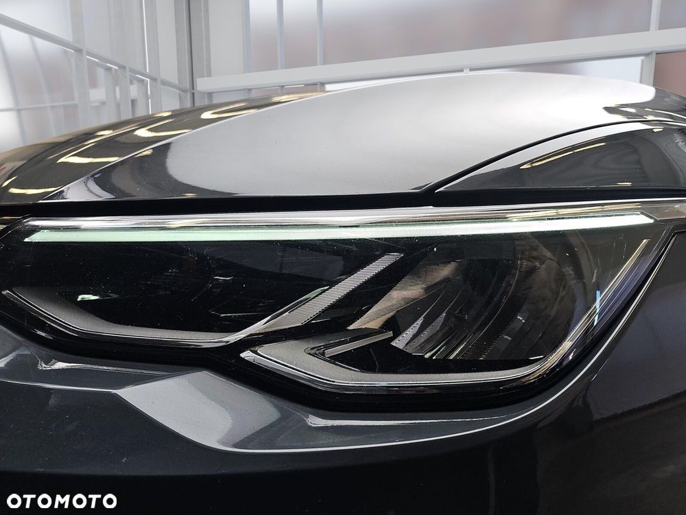 Volkswagen Golf Variant 2.0 TDI Life DSG - 32