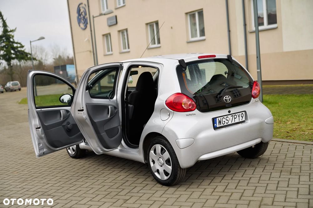 Toyota Aygo City - 23