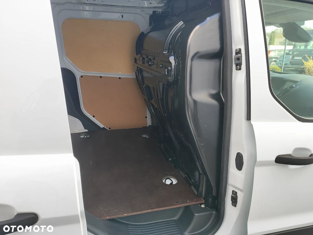 Ford Transit Connect - 18