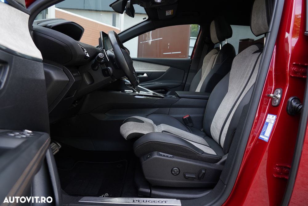 Peugeot 3008 PHEV EAT8 4X4 GT Pack - 34