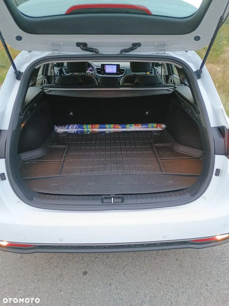 Kia Ceed - 14