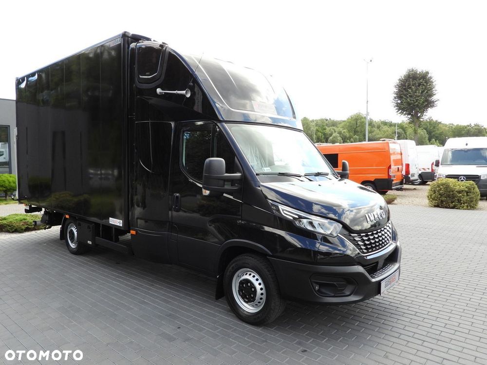 Iveco DAILY 35S18 KONTENER WINDA 8 PALET WEBASTO TEMPOMAT NAWIGACJA LEDY PNEUMATYKA KLIMATYZACJA  180KM - 5