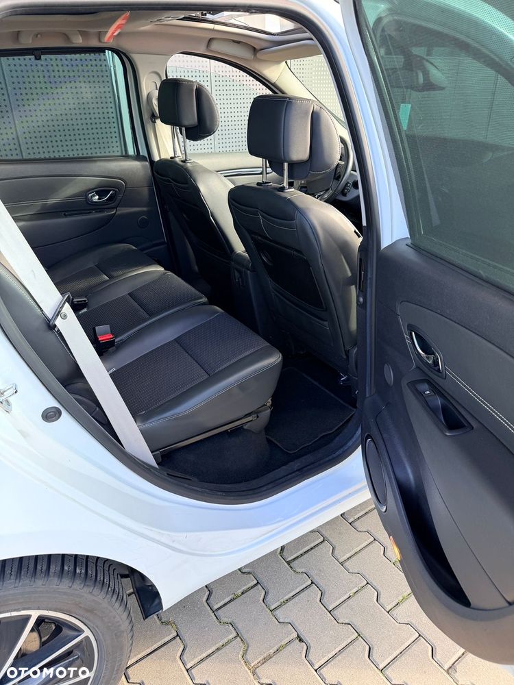 Renault Scenic dCi 150 FAP Bose Edition - 13