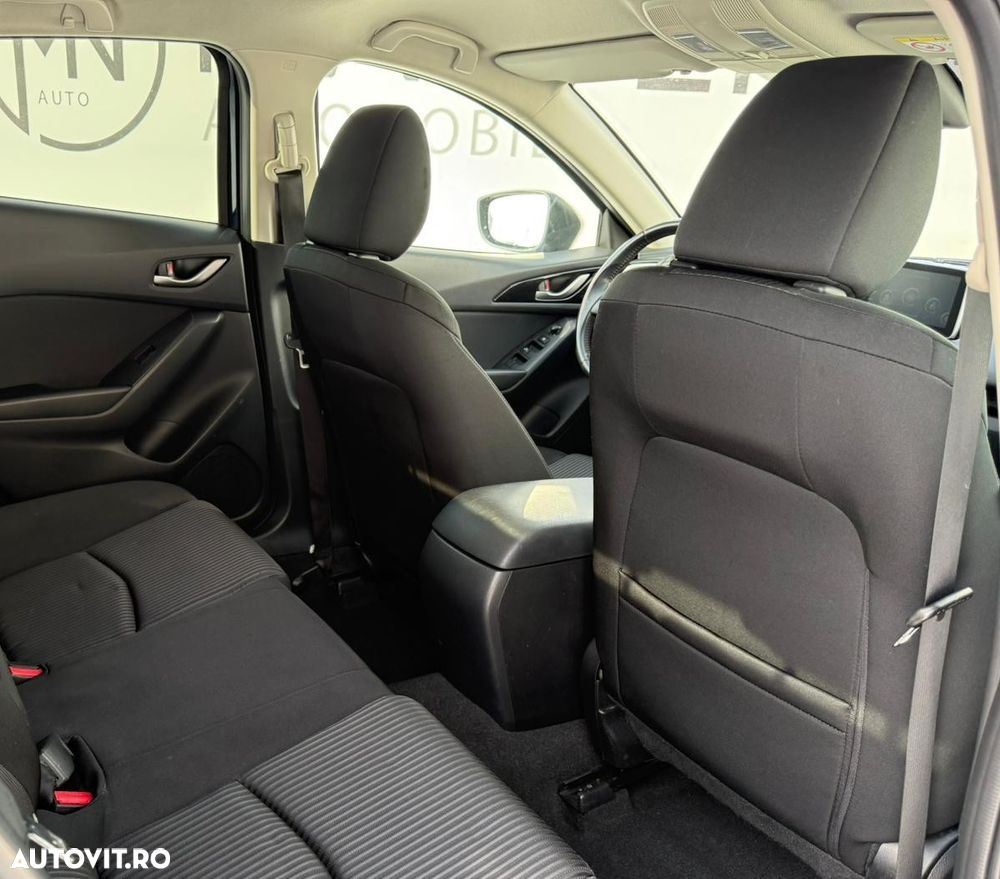 Mazda 3 SKYACTIV-G 120 Center-Line - 10
