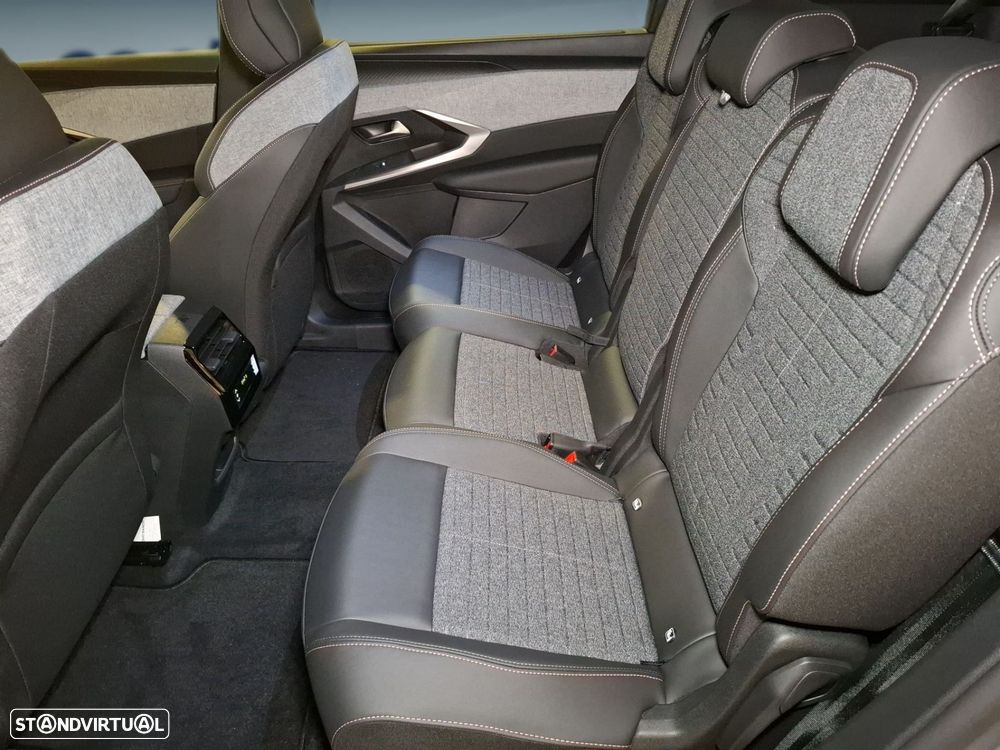 Peugeot e-5008 73 kWh Allure — fotografia 15