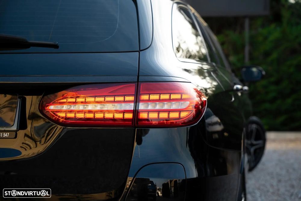 Mercedes-Benz E 300 de 4Matic 9G-TRONIC AMG Line - 8