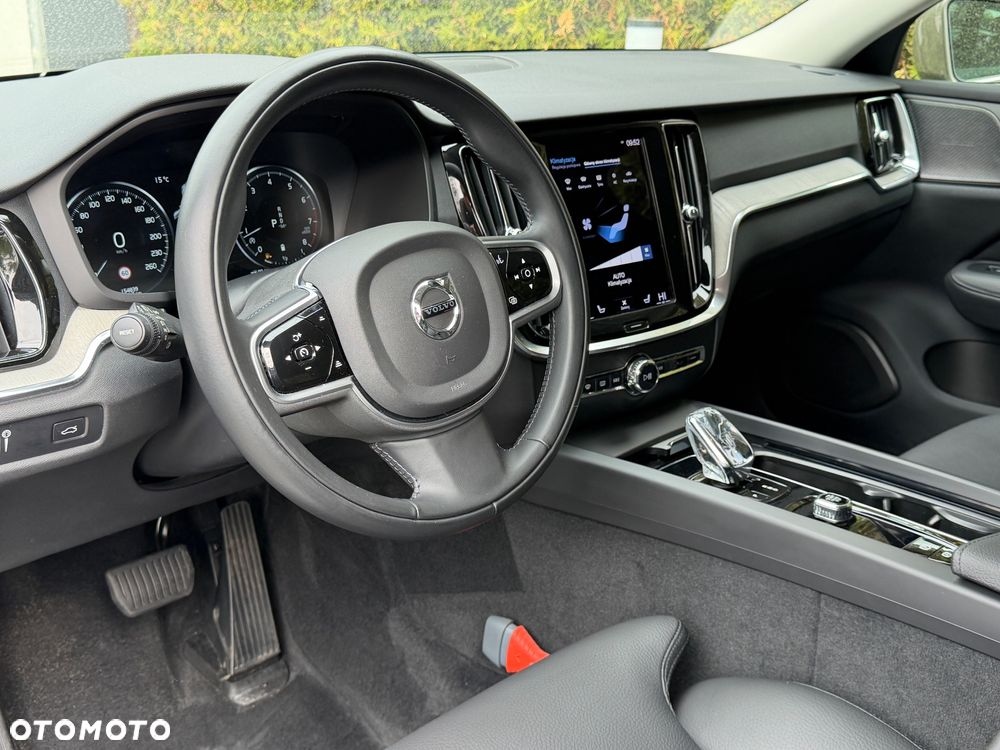 Volvo V60 B4 B DKG Inscription - 8