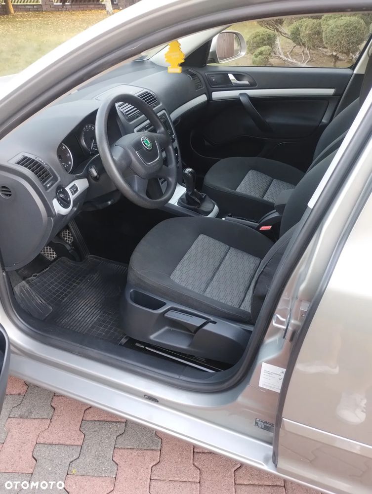 Skoda Octavia - 2